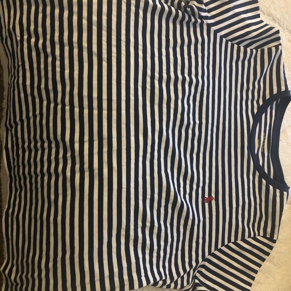 Woman’s Polo Tshirt size xl